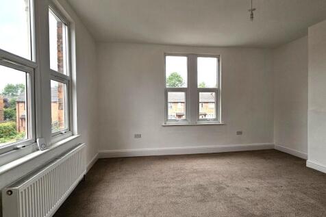 FRONT BEDROOM