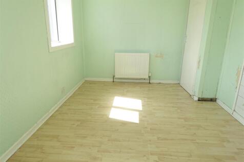 Bedroom 2.JPG