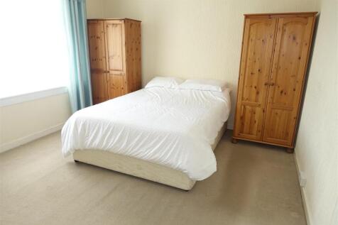 Bedroom 1.JPG