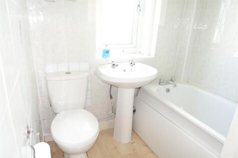 Bathroom.JPG