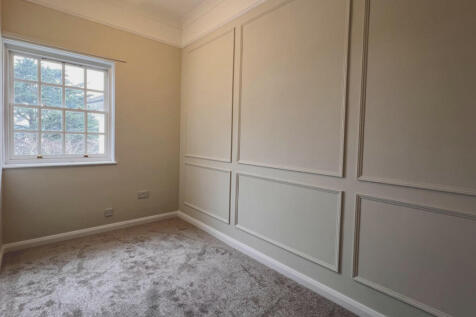 8 room
