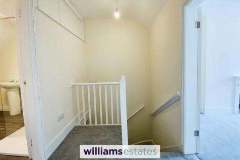 2nd floor landing