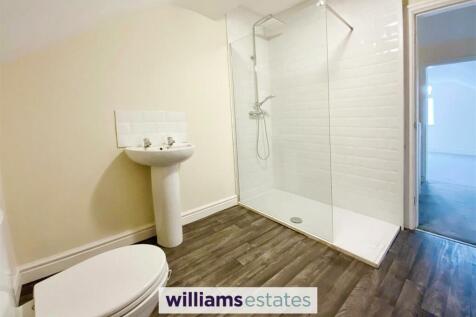 1st floor shower room