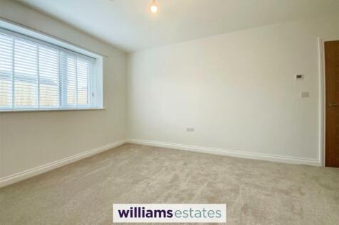 ground floor bedroom 3