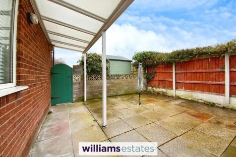 Enclosed patio area