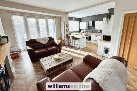 open plan kitchen diner