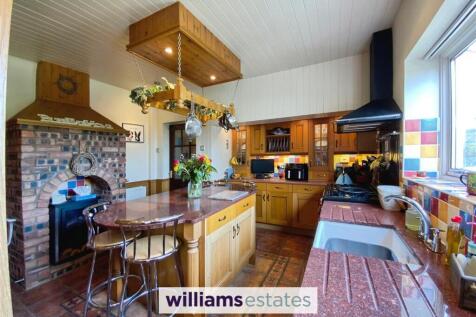 kitchen picture