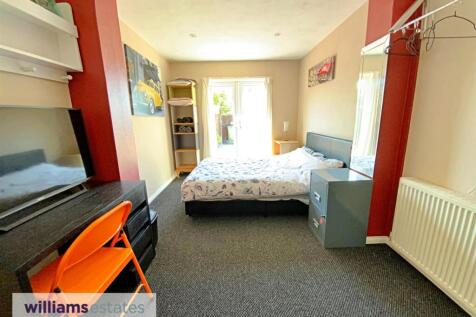 G.F bedroom 2/ Dining room