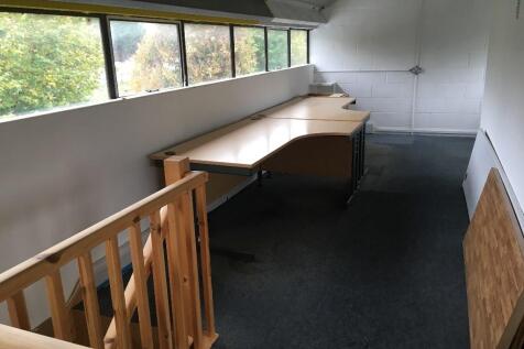 Mezzanine vacant 2 