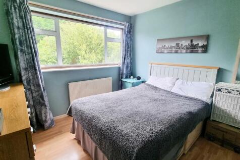 Bedroom one.jpg