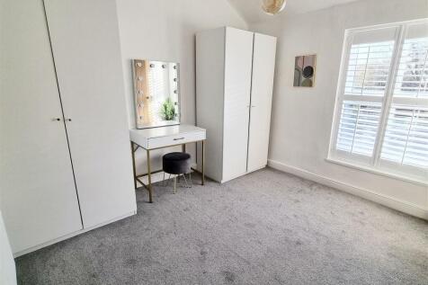 9.1 Bed 1.jpg