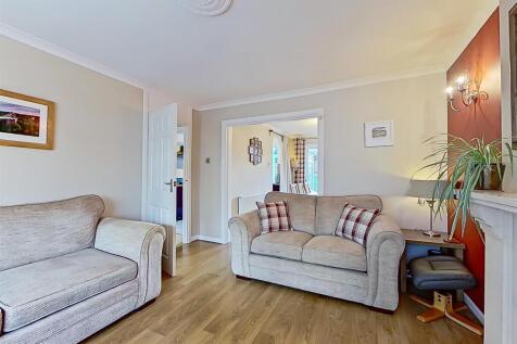 09. 19 Heath Croft Road inside-63 (Large).jpg
