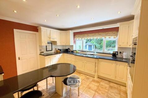 use kitchen 3 (Large).jpg