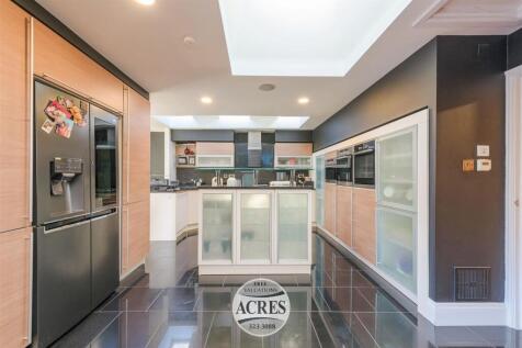 Thornhill (25) (Large).jpg