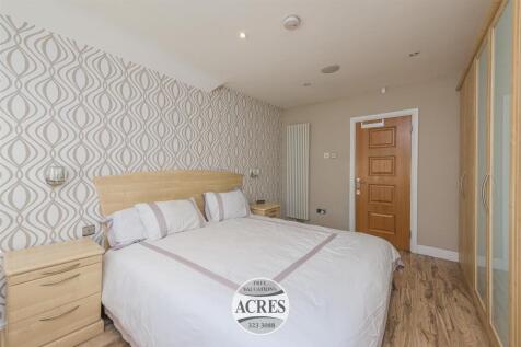 Thornhill (49) (Large).jpg