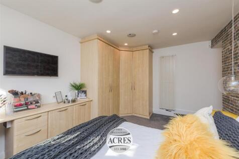 Thornhill (54) (Large).jpg