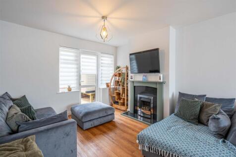 Pomeroy Road 140-28.jpg