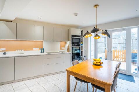 Pomeroy Road 140-22.jpg