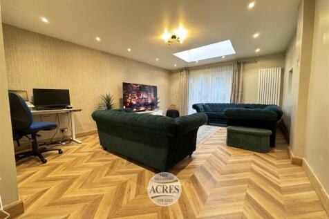 IMG_8643 (Large).jpg