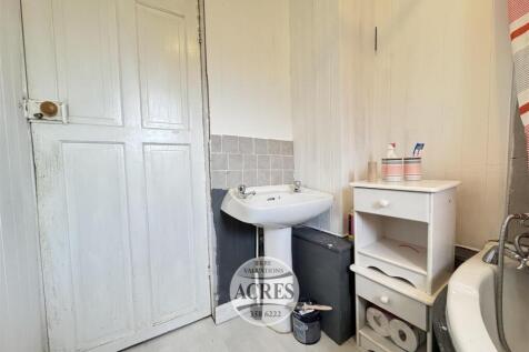 IMG_9864 (Large).jpg