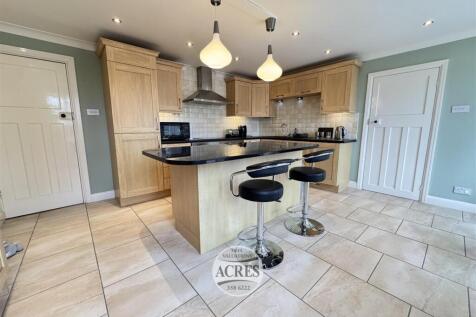 IMG_0916 (Large).jpg