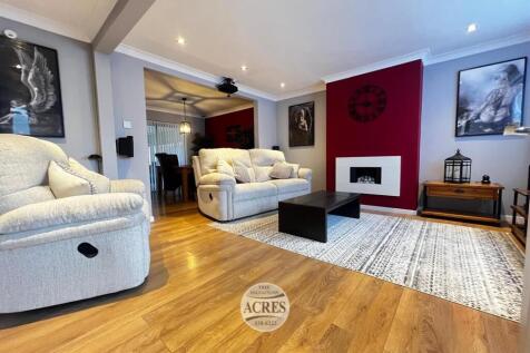 VESE7571 (Large).jpg