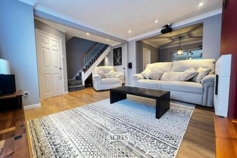 QRFB9071 (Large).jpg