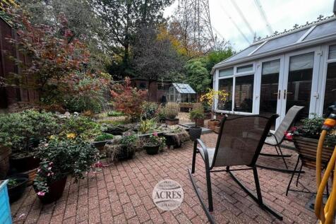 VQJX0927 (Large).jpg