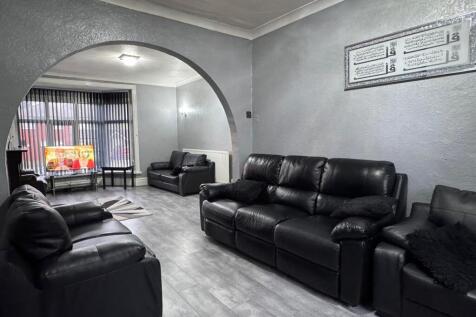 Lounge 4.jpg