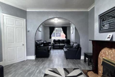 Lounge 1.jpg