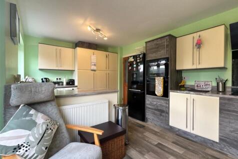 Kitchen (2).jpg