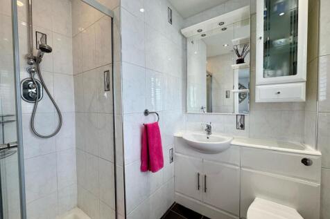 Master En-Suite