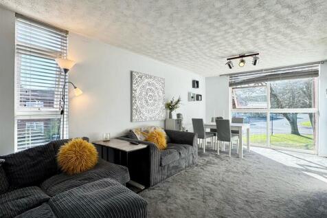 Lounge 1.jpg
