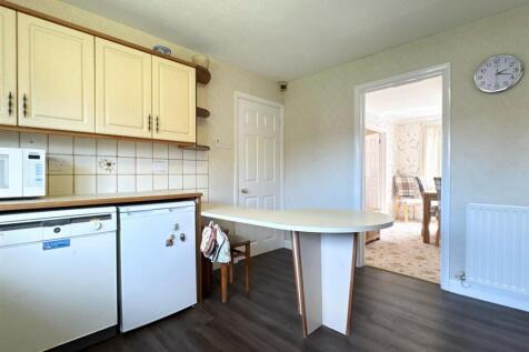 Kitchen 3.jpg