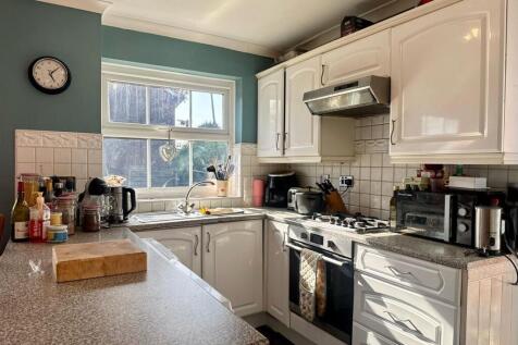 Kitchen 2.jpg