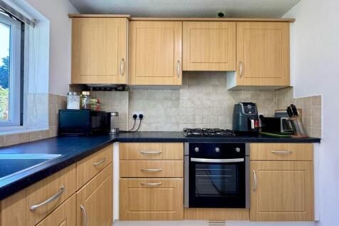 Kitchen 1.jpg