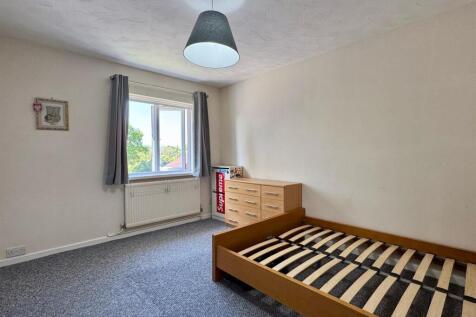 Bed 1 (2).jpg