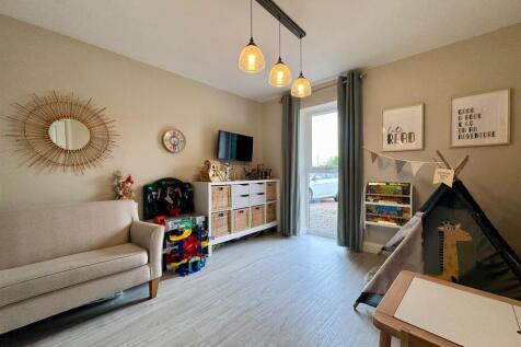 Dining/Play Room