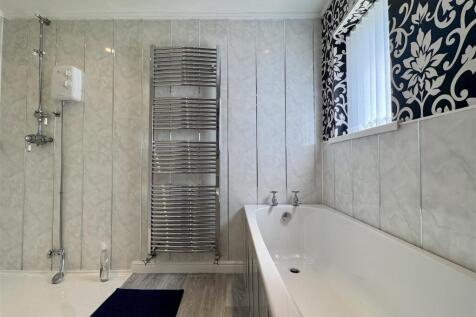 Master ensuite (2).jpeg