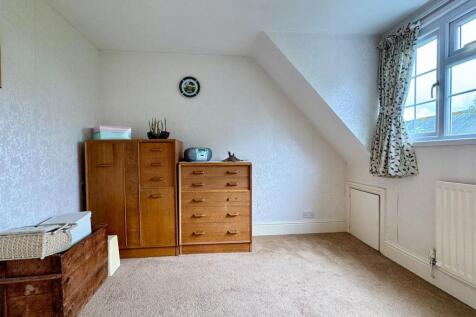 Bedroom 4 (1).jpg
