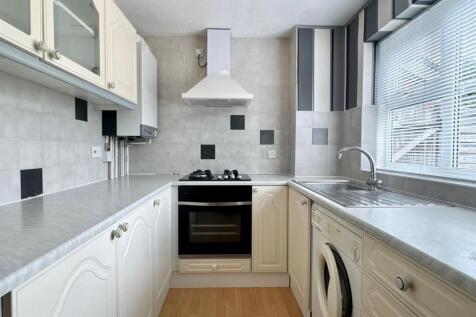 Kitchen (1).jpg