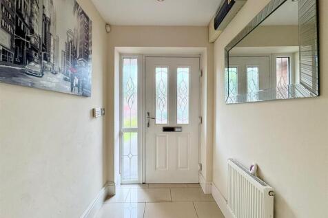 Entrance hall.jpg