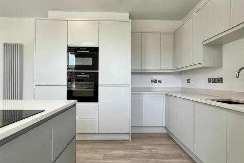Kitchen (4).jpeg