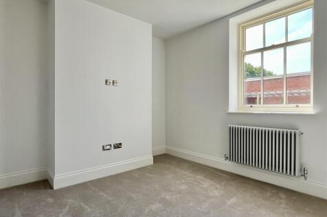 Bedroom 2 (1).jpeg