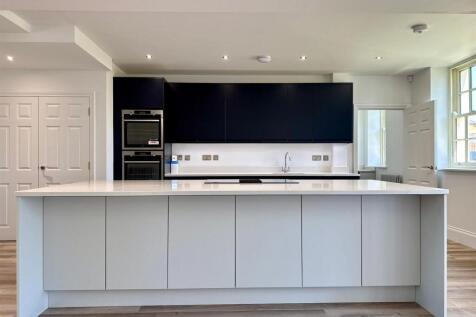 Kitchen (3).jpg