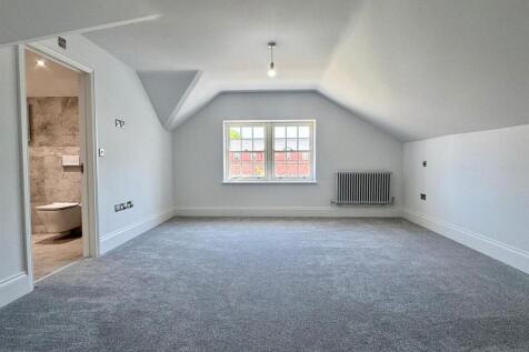 Bedroom 2 (1).jpg