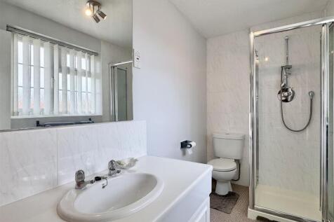 Ensuite.jpg