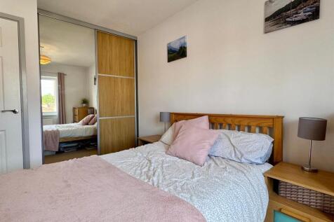 Bedroom 2 (1).jpg