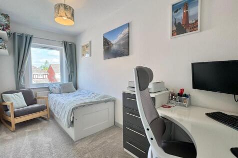 Bedroom 3 (1).jpg