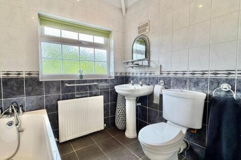 Comp. Bathroom.jpg